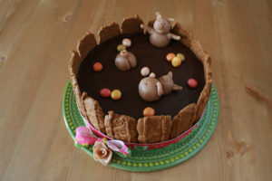 Gâteau rigolo des trois petits cochons au chocolat et aux framboises