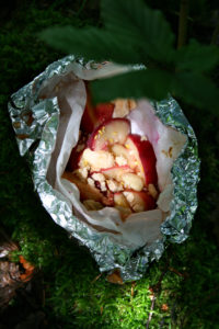 Papillote de pêches au miel, pollen, soffio di mandorle